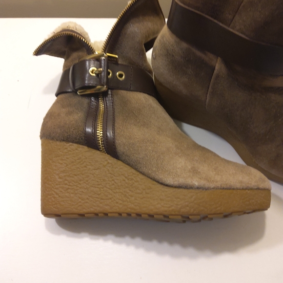 Michael Kors Wedge Boots - Picture 6 of 8